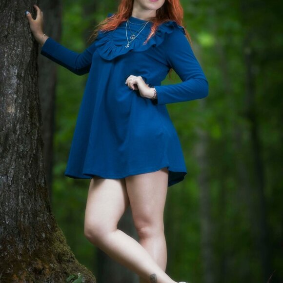 Mini Blue dress with ruffle and long sleeve - Picture 1 of 6